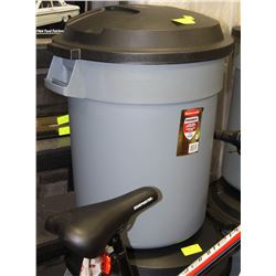 RUBBERMAID ROUGHNECK 20 GALLON GARBAGE CAN