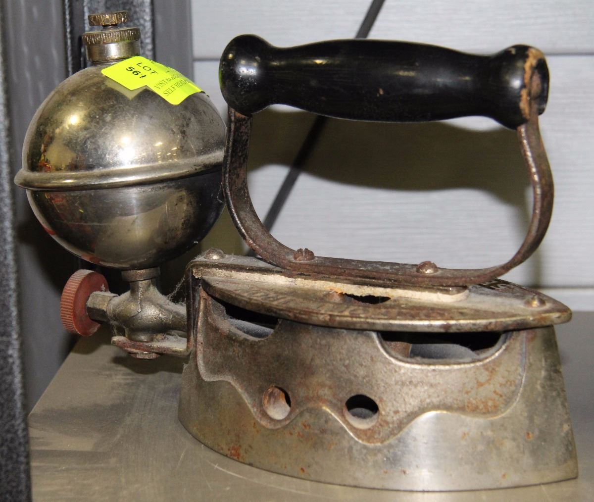 VINTAGE GAS IRON COMFORT IRON SELF HEATING
