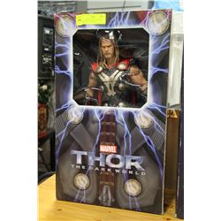 NECA MARVEL THOR THE DARK WORLD  SCULPTURE IN