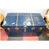 Image 1 : LARGE BLUE VINTAGE 1950'S STEAMER TRUNK