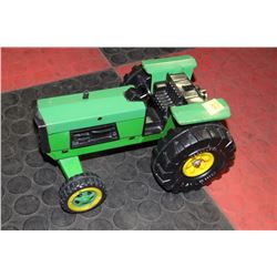 VINTAGE TONKA FARM TRACTOR