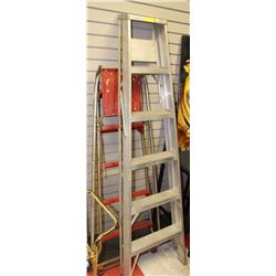 PAIR OF LADDERS - 5FT & 6FT
