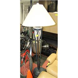 FLOOR LAMP WITH SHADE