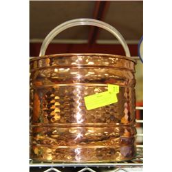 BRASS LOOKING POT WITH ICE BUCKET AND LID+HANDLE