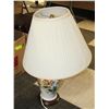 Image 1 : VINTAGE LAMP