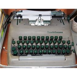VINTAGE SMITH-CORONA TYPEWRITER