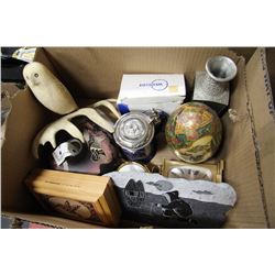 ESTATE BOX OF COLLECTIBLE ORNAMENTS