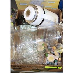 FLAT OF ASSORTED HOUSEHOLD DECOR & MORE