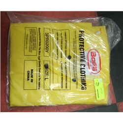 SIZE LARGE RAIN JACKET