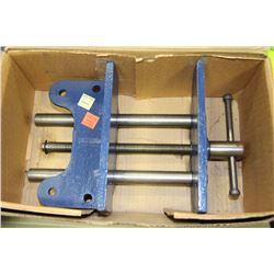 TABLE VISE