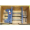 Image 1 : TABLE VISE