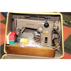 SINGER SEWING MACHINE