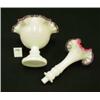 Image 2 : FENTON Peach Crest Epergne Milk Glass