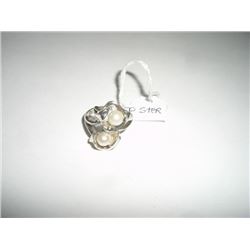 SILVER RING WITH 2 LARGE PEARLS STAMPED *JP STERLING* VERY BEAUTIFUL UNIQUE RING!! RING CAME OUT OF