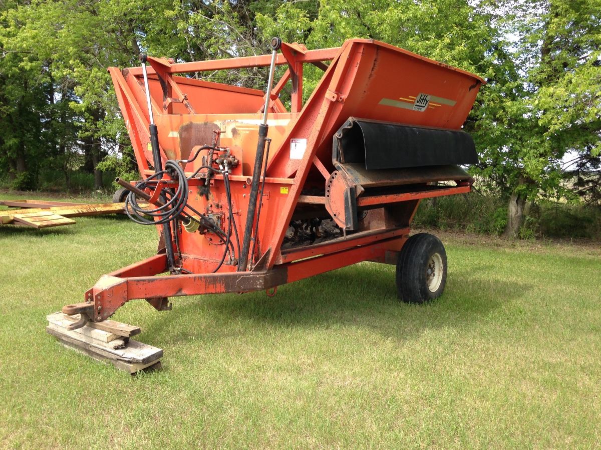 JIFFY 900 BALE SHREDDER