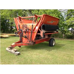 JIFFY 900 BALE SHREDDER