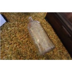 Medicine Bottle (Lydia Pinkhams)