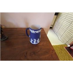 Royal Doulton Dark Blue - White Figurines