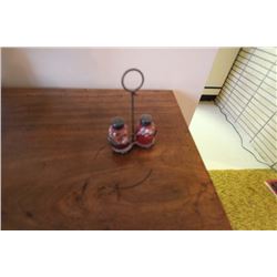 Cranberry Salt & Peppers (Damaged)