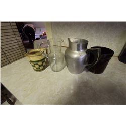 Milk & Cream Jugs (4)