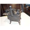 Image 2 : Cresent Cast Iron Stove w/pcs