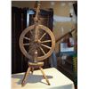 Image 1 : Antique Spinning Wheel