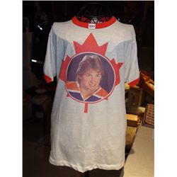 Wayne Gretzky T-Shirt Sign