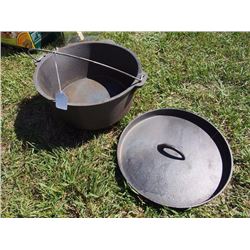 Cast Iron Cooking Pot W/ Lid