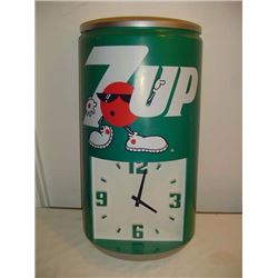 7 Up Can Style Advertising Clock