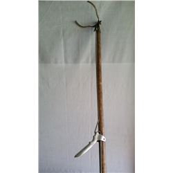 General Store High Shelf  Reacher