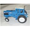 Image 2 : Ford Tractor Model 8730