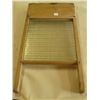 Image 1 : Washboard wooden (good shape)