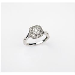 Gorgeous Ladies Halo Design Ring