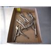 Image 1 : Flat with 6 vice grips
