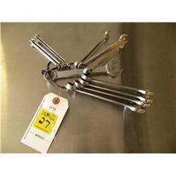 Snap-on metric stubby wrench set