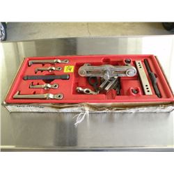 Snap-on puller set