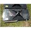 Image 1 : Skidloader receiver plate -New