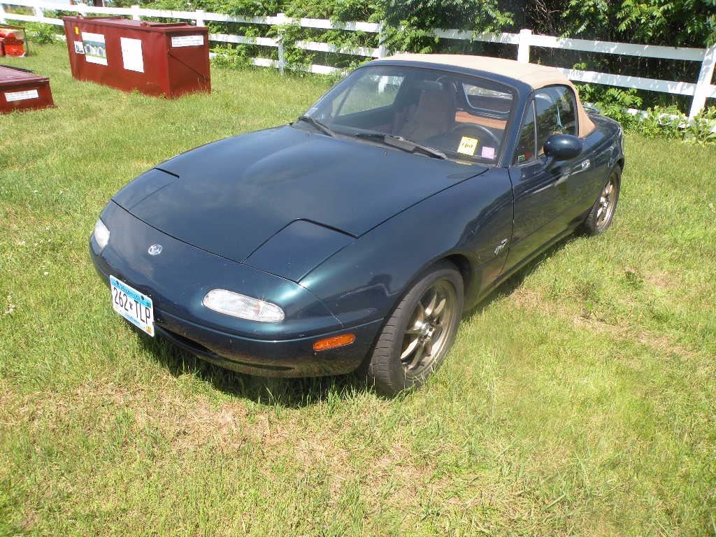 Mazda m v