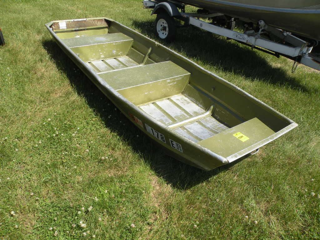 1983 Sears 12ft Jon Boat SNSEAM8882M831