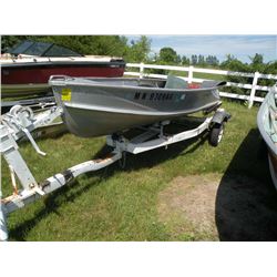 1970 Crestliner 12 ft boat w/1970 Homemade trailer