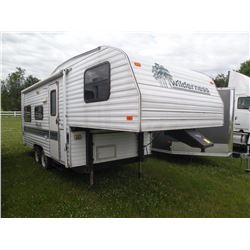 1996 Wilderness 5th wheel camper SN-1ED5B2122T4261824