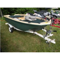 2005 Sun Dolphin Pro-120 12ft boat w/trailer      SN-J0K00046K506