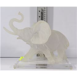 CRYSTALINE COLLECTIONS MOTHER & BABY ELEPHANT