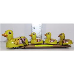 VINTAGE WIND UP METAL DUCK TRAIN
