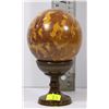 Image 1 : STONE BALL ON STAND