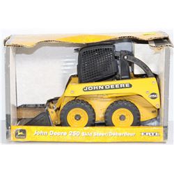 ERTL JOHN DEERE 250 SKID STEER DIE CAST 1:16 SCALE