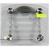 Image 1 : TAYLOR GLASS BATHROOM SCALE