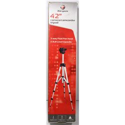 TARGUS 42" CAMERA TRIPOD