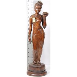 WOODEN LADY SCULPTURE