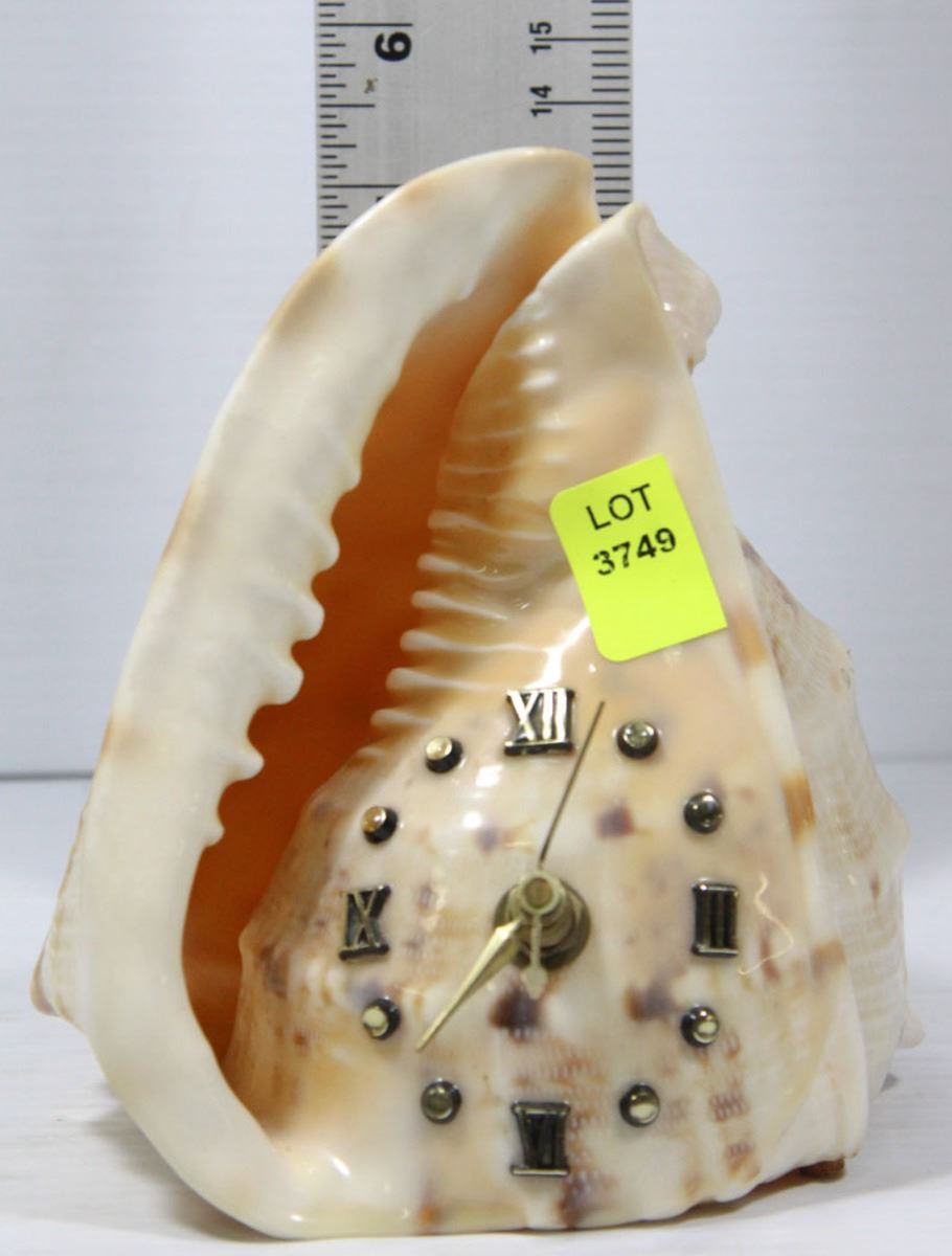 CONCH SHELL CLOCK